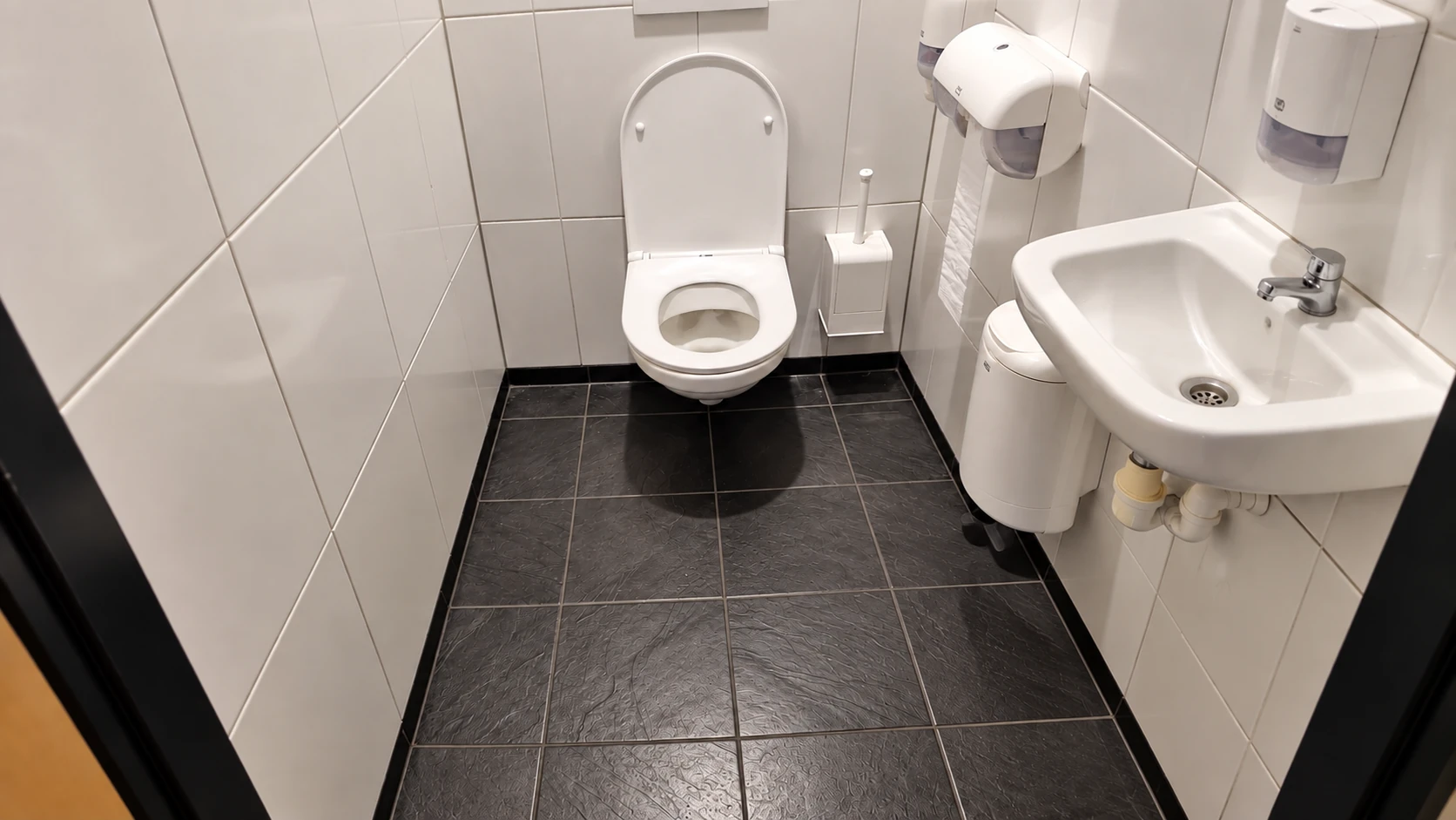 Sanitaire ruimte na schoonmaak